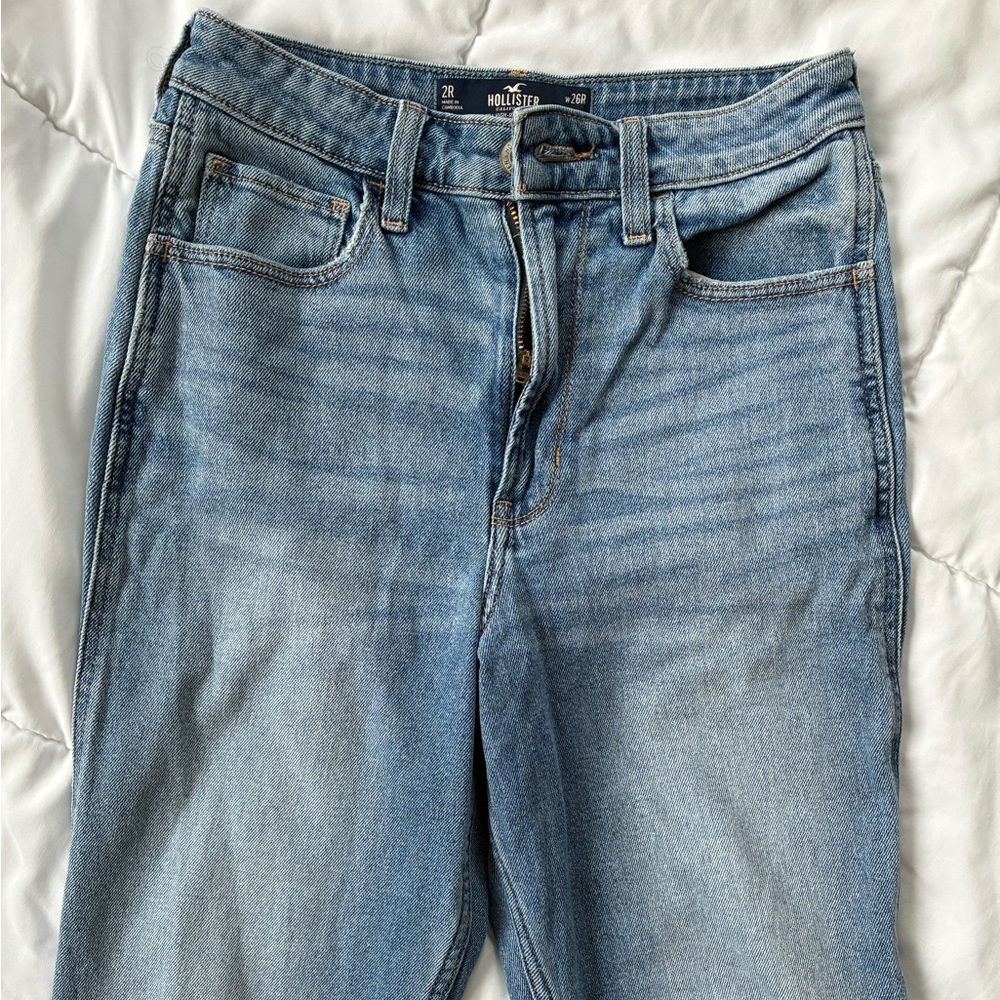 Hollister Ultra High Rise Mom Jean